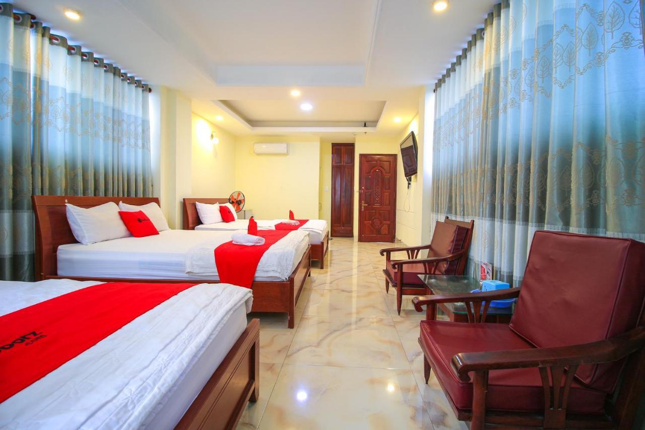 Reddoorz Plus @ Dong Den Street Hotel Хошимин Екстериор снимка