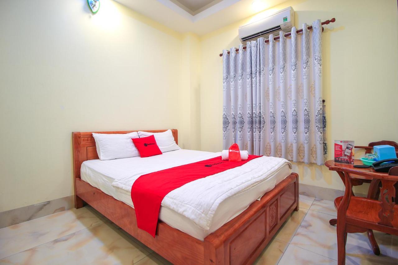 Reddoorz Plus @ Dong Den Street Hotel Хошимин Екстериор снимка