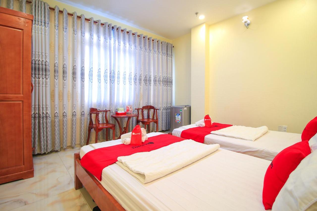 Reddoorz Plus @ Dong Den Street Hotel Хошимин Екстериор снимка